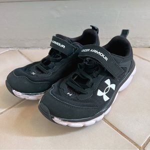 Under armour bestseller shoes
